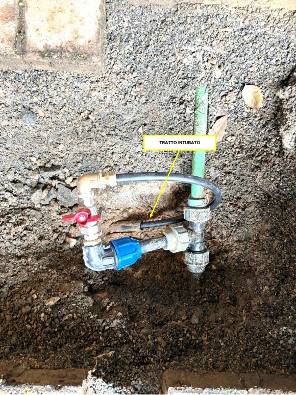 Dettaglio del tratto intubato e dei raccordi presso il garage